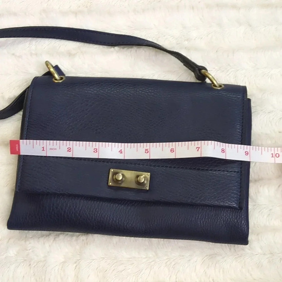 Sondra Roberts Squared Vegan Textured Crossbody Bag - Picture 8 of 10